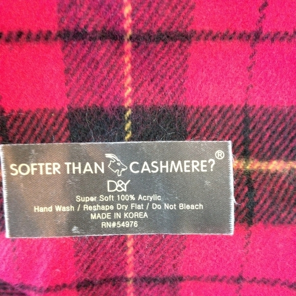 D&Y Unisex Classic Softer Than Cashmere Buffalo Plaid Fringe End Scarf - Picture 5 of 5